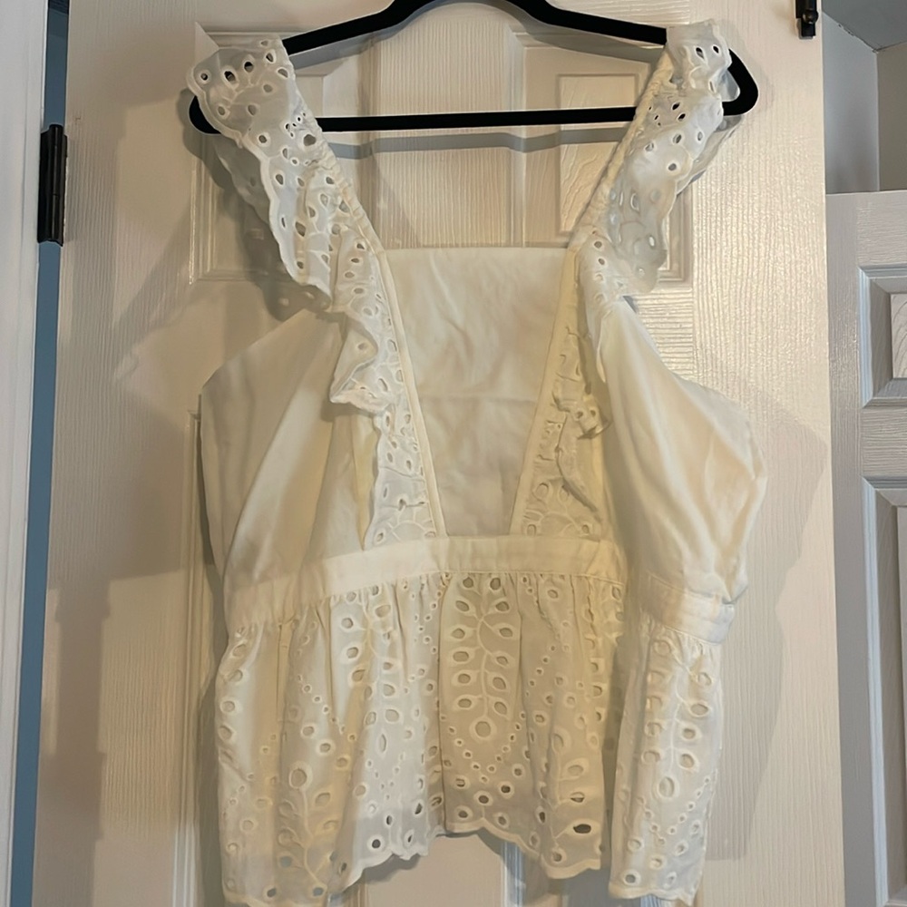 NWT Banana Republic White Eyelet lace Top
